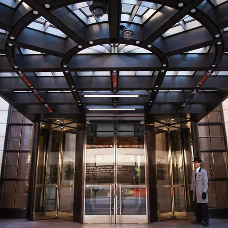 Four Seasons Hotel New York-2